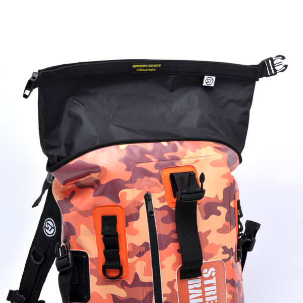 ストリームトレイル ドライタンク 25リットル カモ Stream Trail Dry Tank 25L Camo｜モーターマガジン社の通販本店サイト