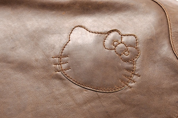KAZAN  Hello Kittyʥǥʡֻ  ϥƥHello Kitty쥶㥱åSDJ-01 ǥ ֥饦