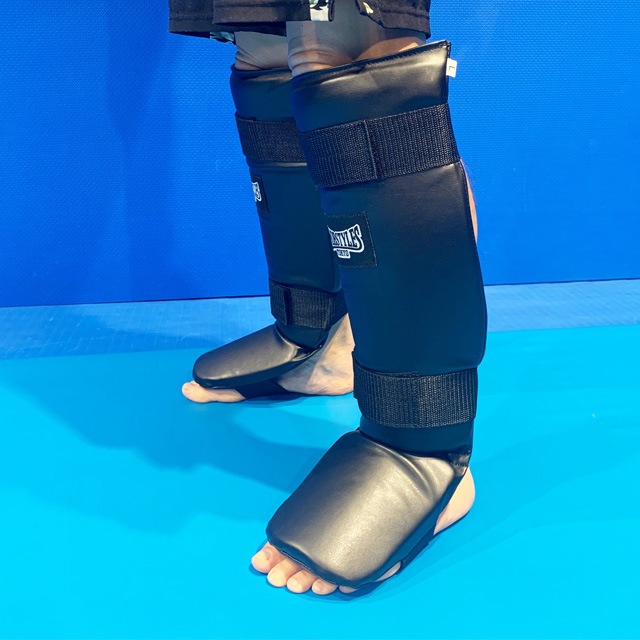 MOBSTYLES LEG GUARD