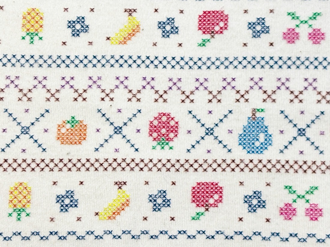 40/コーマスムースニット エクリュ フルーツクロスステッチ柄 | 全ての