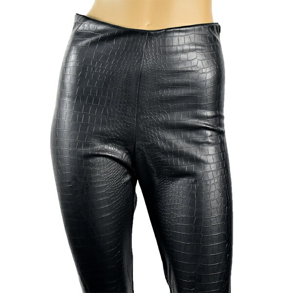 在庫一掃セール イタリアインポートレギンス LOVE AND BRA 35530 アニマル柄エコレザーレギンス　黒