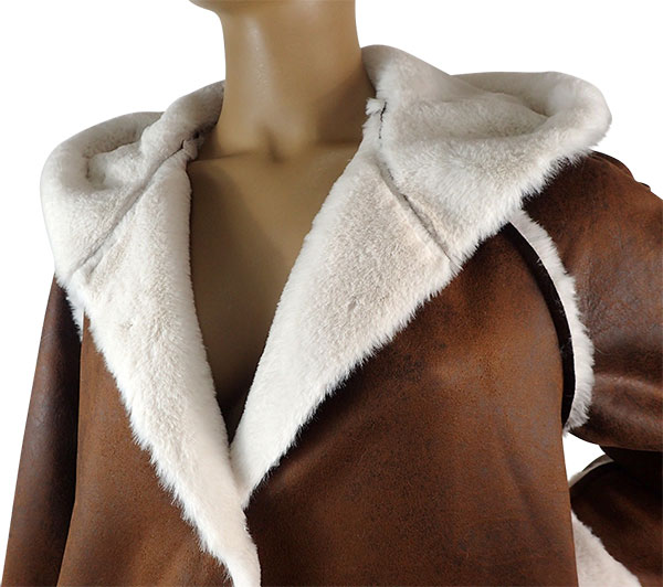 在庫一掃セール SALE 秋冬イタリア インポート ブランド コート ELEONORA AMADEI エコレザーコート　ブラウン・白