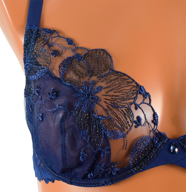 イタリアインポートランジェリー LEILIEVE ADORABLE ノーパッドブラ・ミニtバックショーツセット 3色