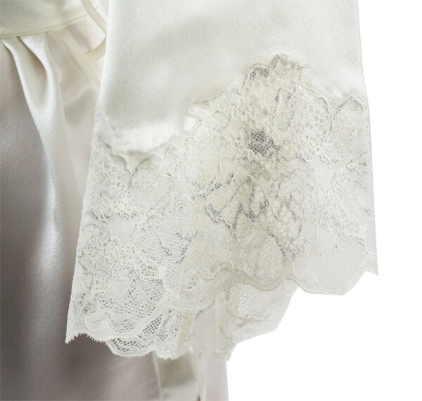 イタリアインポートランジェリー ANDRA 8889 レース切替キモノローブ（ナイトガウン）　3色