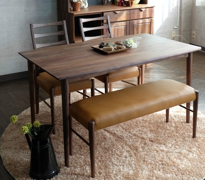 ダイニングセット 4点 VE【テーブルサイズ135cm】上質な天然木を使用