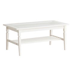 ホワイトカラーがエレガントな印象のセンターテーブル