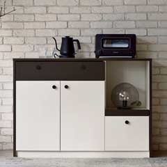 モノトーンが映えるシックなキッチンカウンター｜幅118cm｜収納力とデザイン性を兼ね備えた