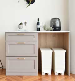 キッチン用ゴミ箱収納｜幅120cmのダストカウンター｜美しく隠す上品なキッチン収納