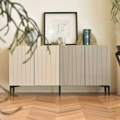 ベージュ×グレージュのおしゃれなサイドボード｜幅150cm｜デザイン扉が上品なモダンデザイン