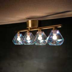 上質な輝きを放つガラス×ゴールドの4灯シーリングライト｜リビングダイニング照明
