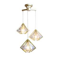 ガラスが煌めくおしゃれな3灯ペンダントライト｜立体フレームの上質デザイン