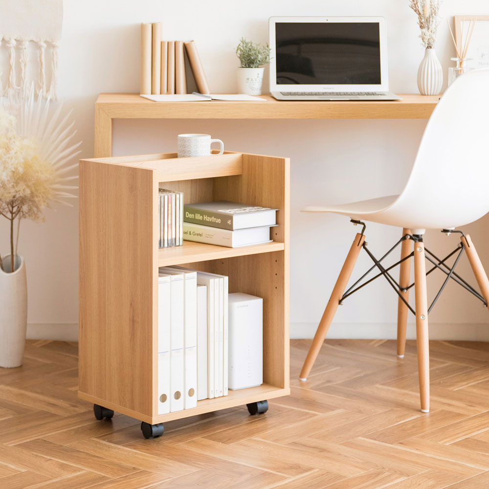 可動棚とキャスター付きで自由自在な収納が楽しめる木目調サイドラック
