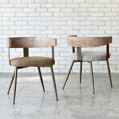 天然木とファブリックが織りなすカフェヴィンテージチェア｜温もりと渋みを兼ね備えたダイニングスタイル