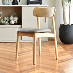 北欧モダンな温もり漂うダイニングチェア｜アッシュ無垢×グレー座面の上質デザイン