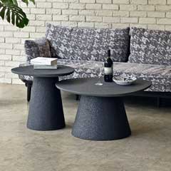 石肌調の重厚感が際立つモダンローテーブル｜アートピースのような存在感｜幅80cm