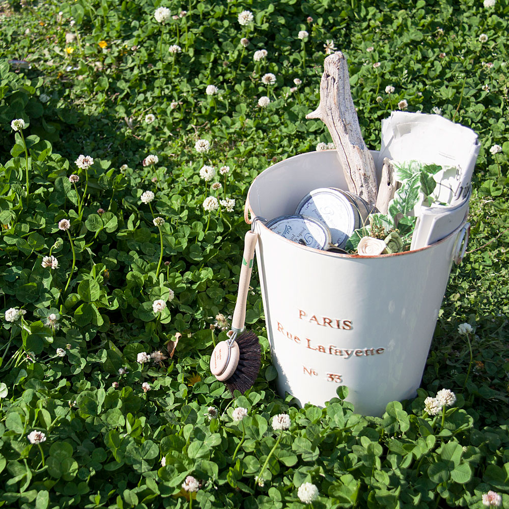 ヴィンテージ風スチールバケツ型プランターカバー|インダストリアルインテリアに最適