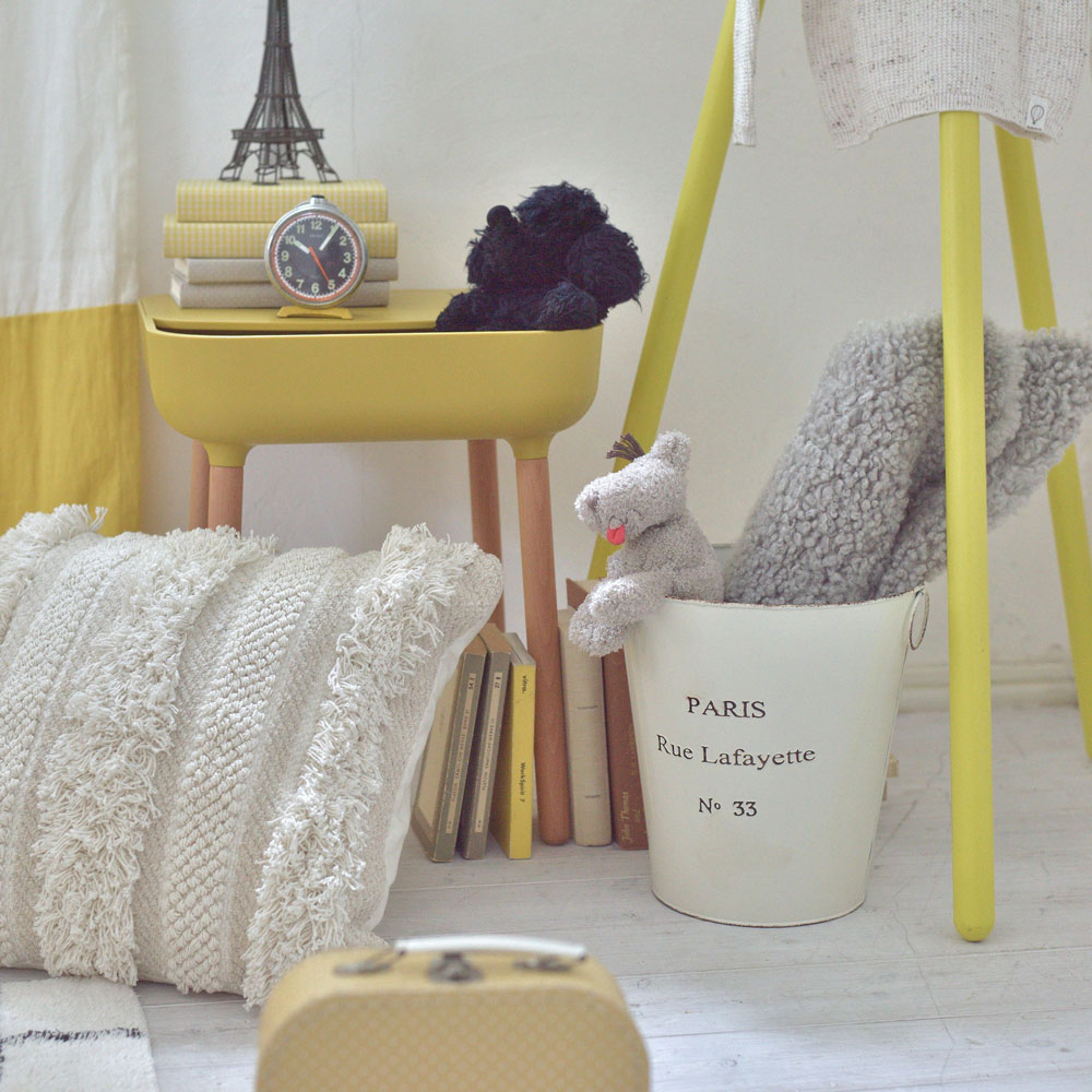 ヴィンテージ風スチールバケツ型プランターカバー|インダストリアルインテリアに最適