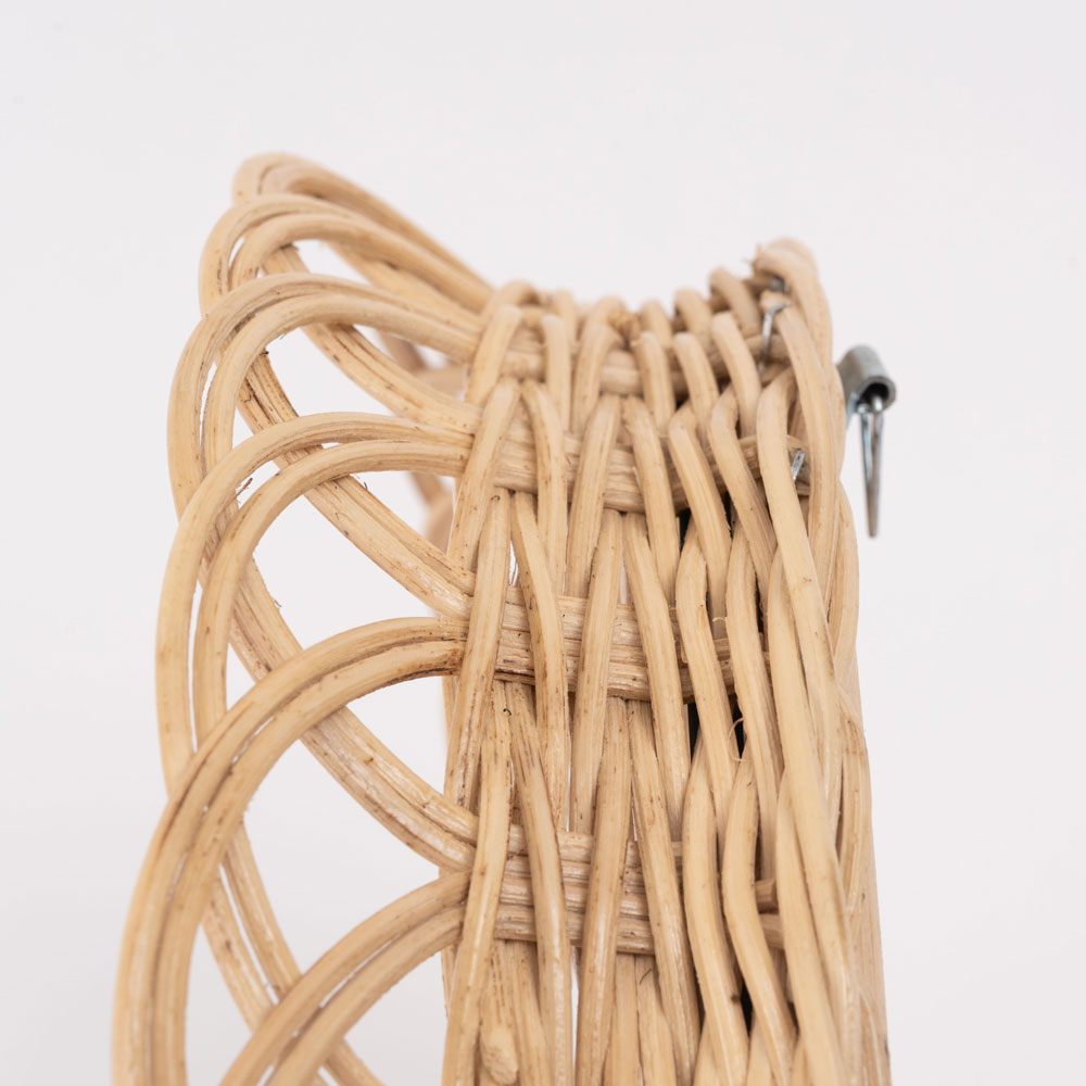 ラタン製サークルミラー｜天然素材で叶えるおしゃれな壁掛けインテリア