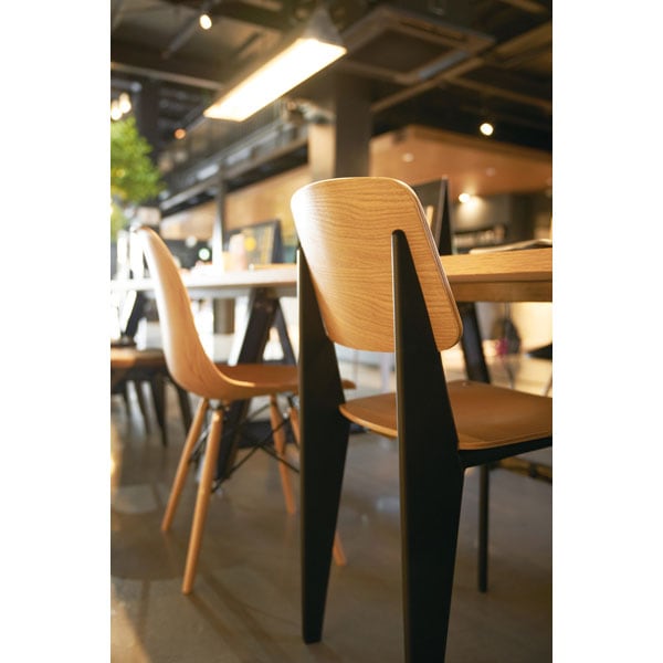 木調の座面×スチール脚のダイニングチェア| スタンダードチェア