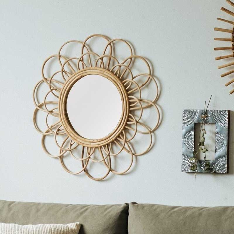 ラタンで編み込まれたウォールミラー｜アーバンナチュラル