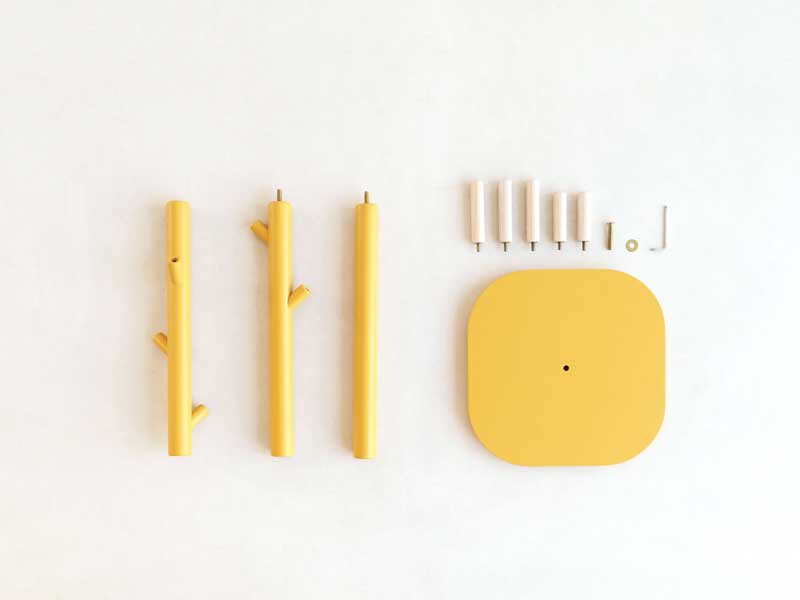 くすみトーンがかわいいキッズサイズのポールハンガー