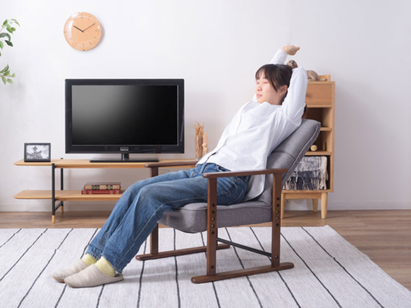 折り畳み可能なラウンジチェア｜リクライニング機能付き