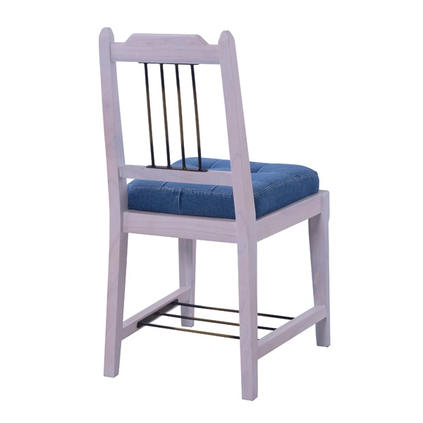 デニムクッションのダイニングチェア 天然木のレトロな家具