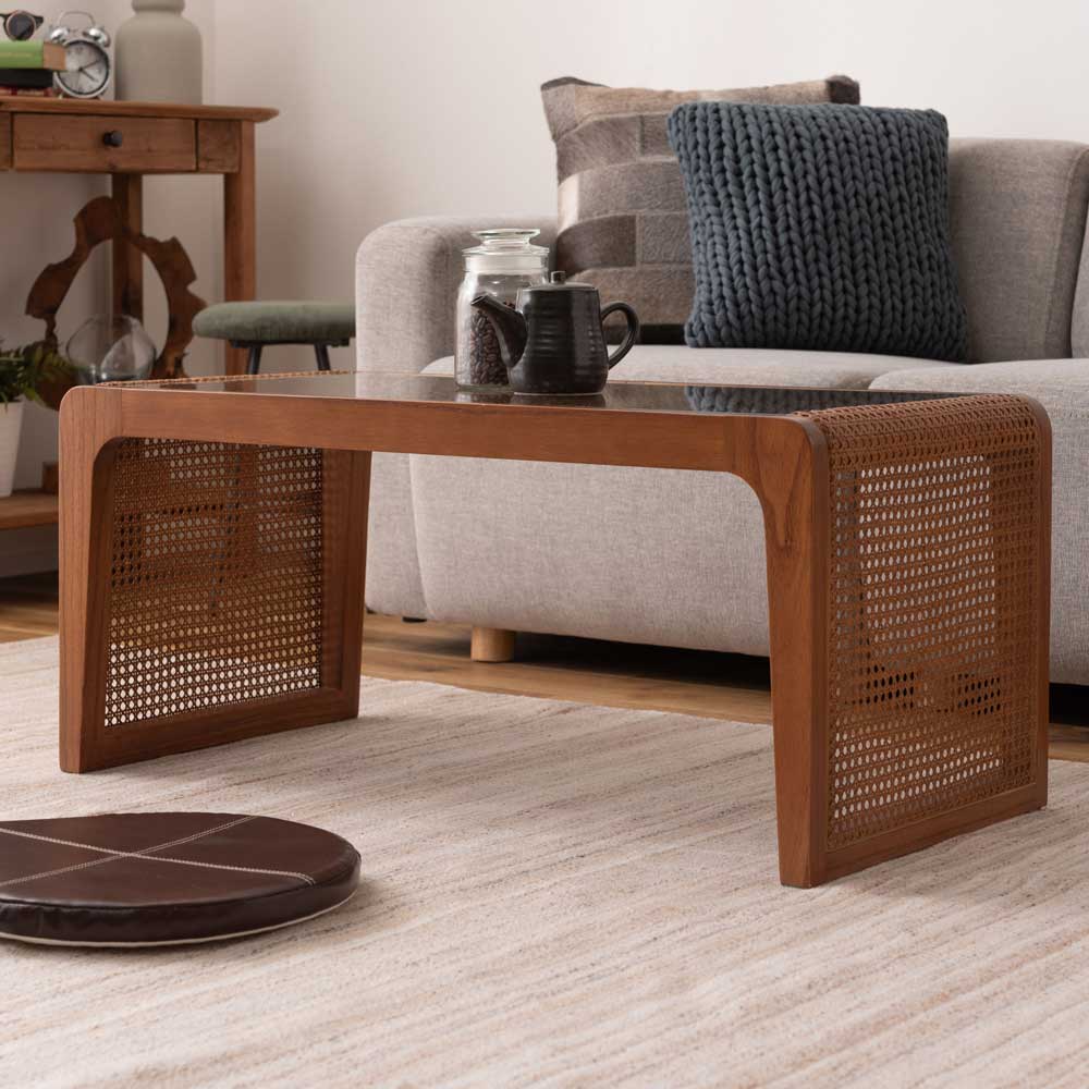 ラタン×ガラス ローテーブル|天然素材の透け感が美しいカゴメ編みデザイン