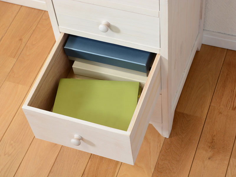 小物や書類整理にピッタリのシャビーテイストのチェスト｜幅31cm