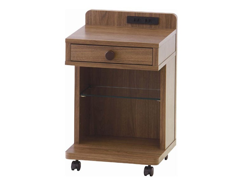 ソファサイドにぴったりのキャスター付きサイドテーブル｜幅32cm