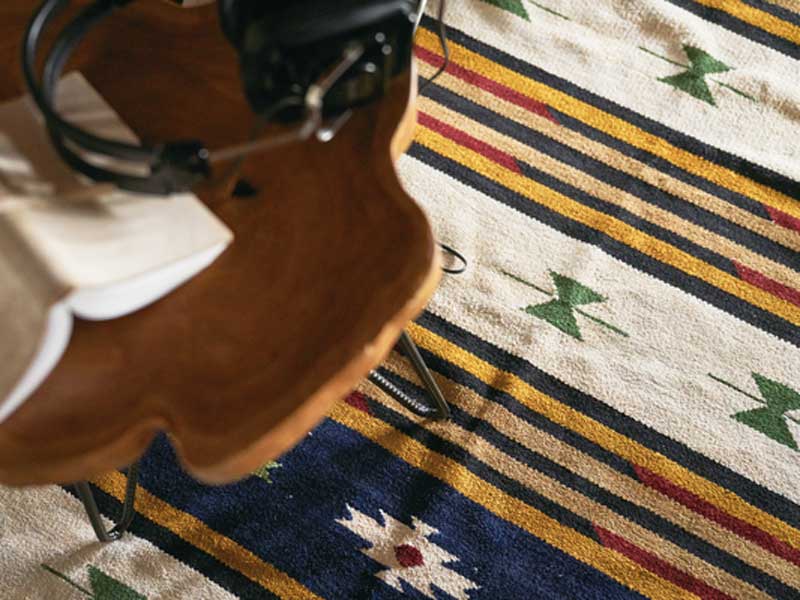 ネイティブ柄のマルチラグ｜130*190