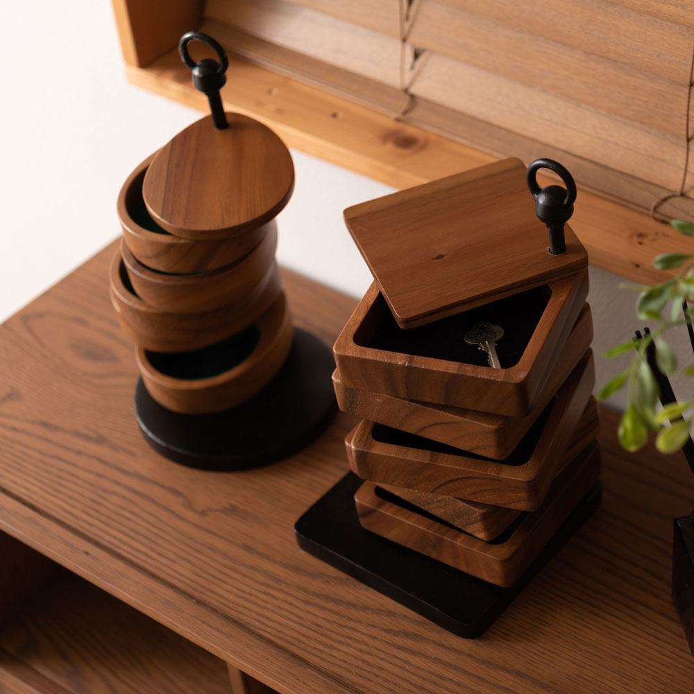 天然木の小物入れ｜リングケース｜空間を引き立てる卓上ケース