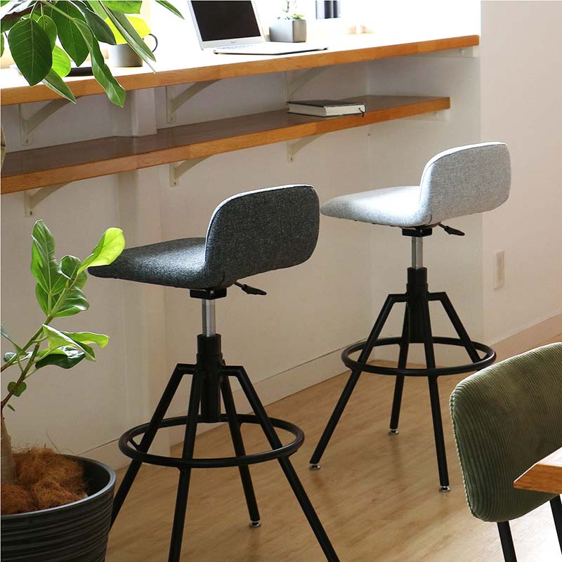 インダストリアルデザイン昇降式ハイスツール｜スタイリッシュな