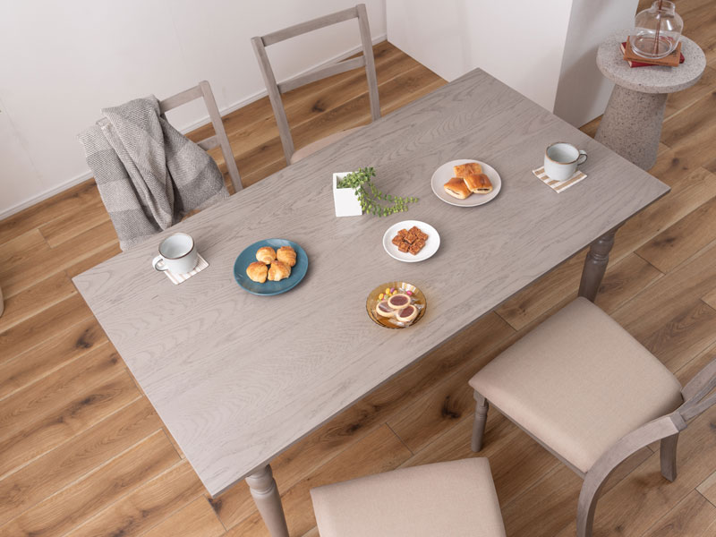 クラシックデザインのダイニングテーブル | フレンチシャビー|幅150cm