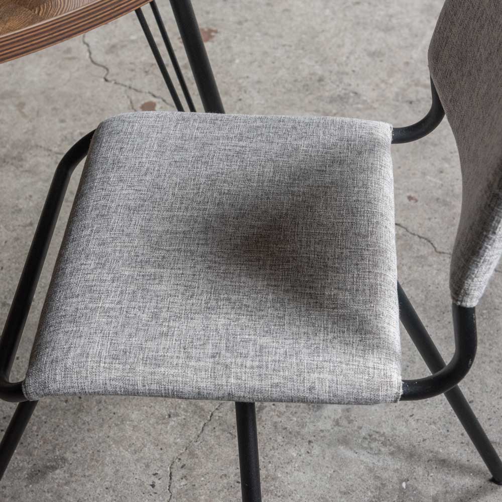 インダストリアルデザインの回転式ハイチェア｜おしゃれなファブリック座面