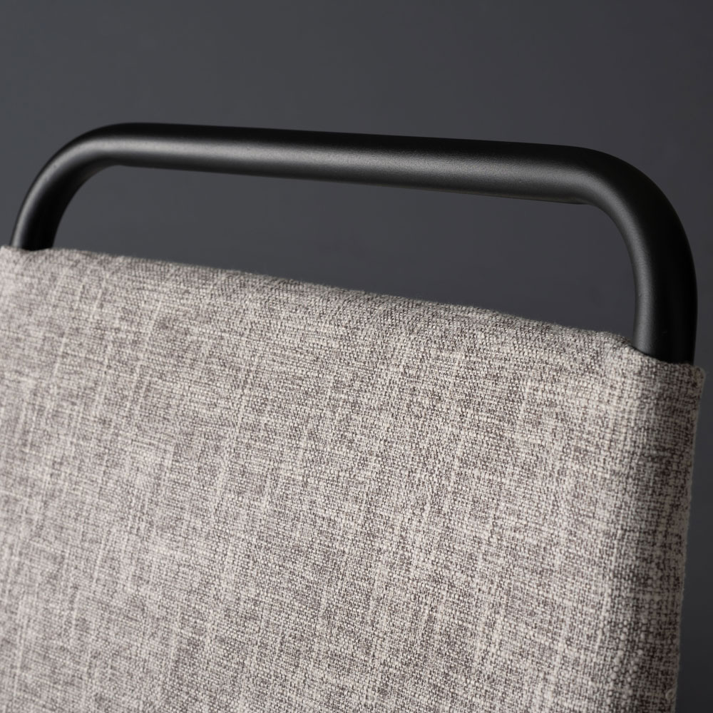 インダストリアルデザインの回転式ハイチェア｜おしゃれなファブリック座面