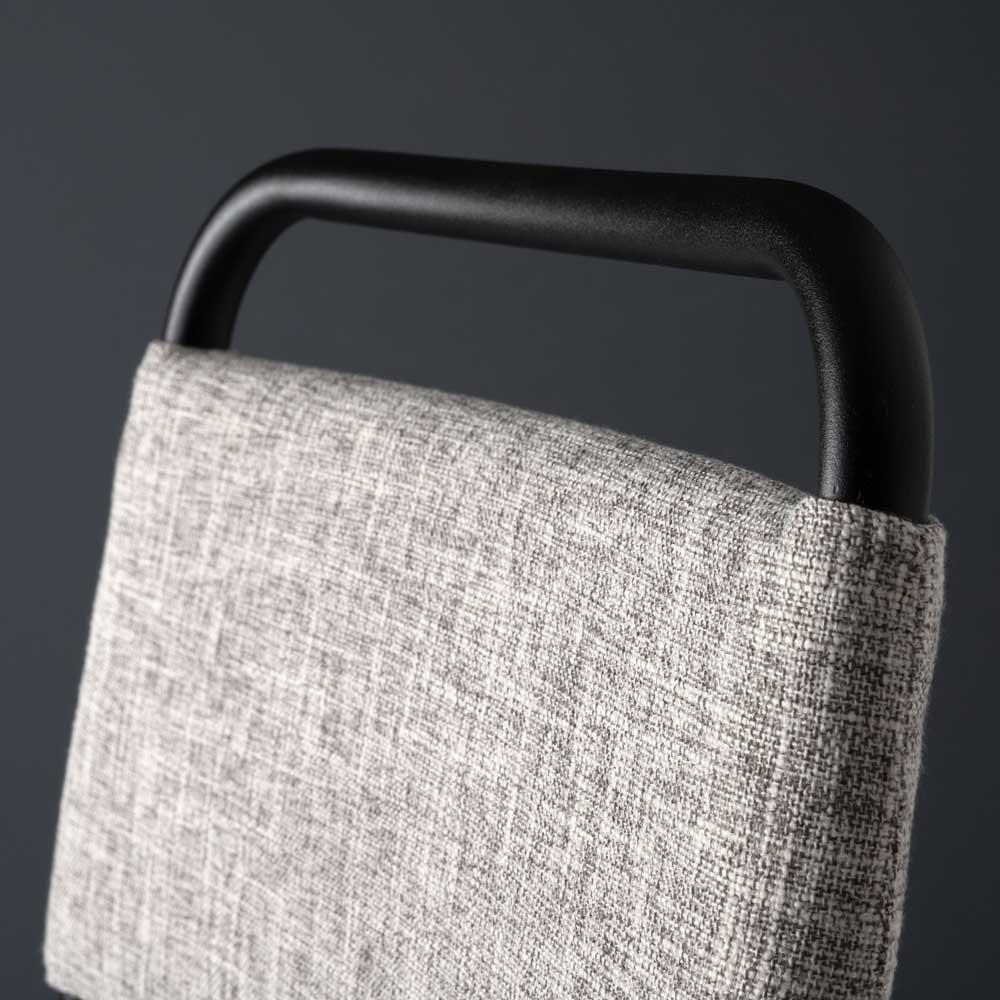 インダストリアルデザインの回転式ダイニングチェア|おしゃれなファブリック座面