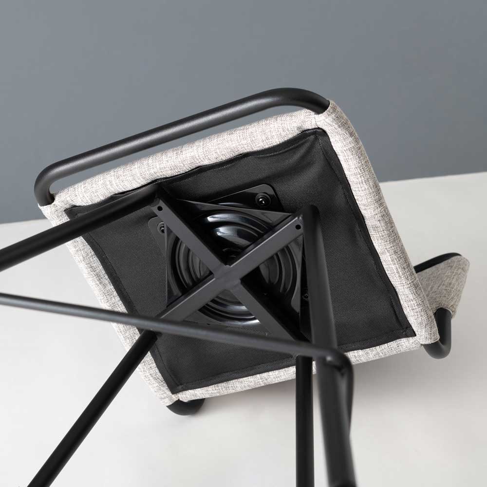 インダストリアルデザインの回転式ダイニングチェア|おしゃれなファブリック座面