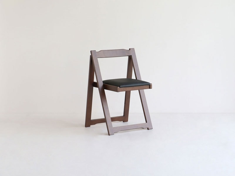 ナチュラルな折り畳み式のデスクとチェアセット