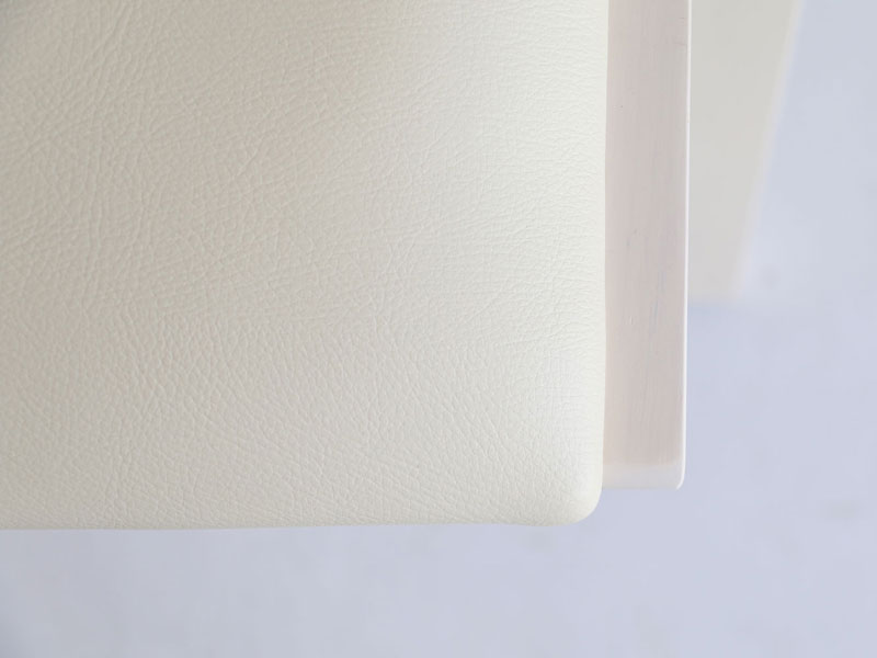 ナチュラルな折り畳み式のデスクとチェアセット