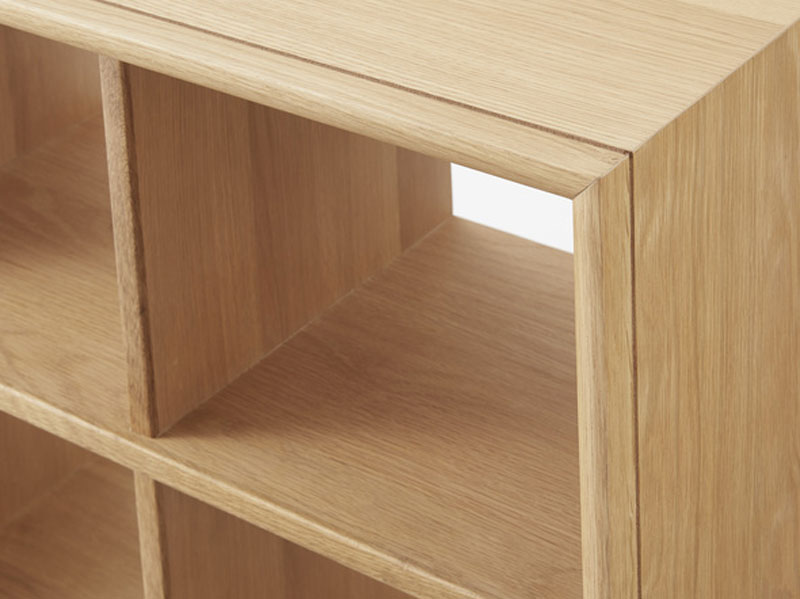 天然木オークの脚付きシェルフ|北欧デザイン