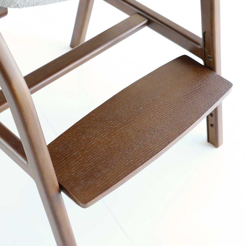 成長に寄り添う調整式ダイニング学習チェア｜広々背もたれデザイン