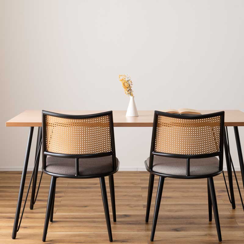 ラタン調ダイニングチェア｜北欧モダン｜細脚×ファブリック座面