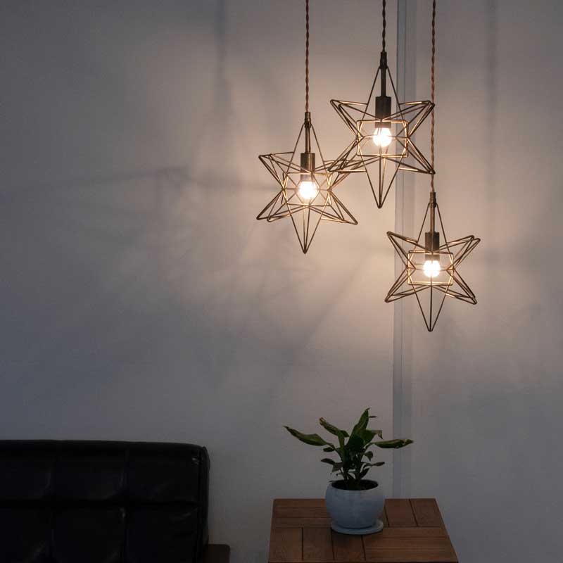 星が灯るように輝くおしゃれな3灯ペンダントライト|ワイヤースター照明