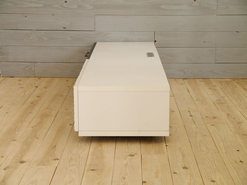 ホワイトとブラックのコントラストが美しいローボード|TVボード|幅170cm|SU