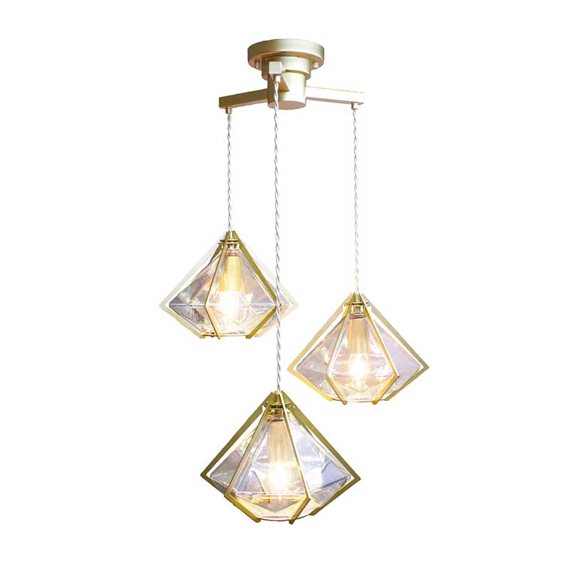 ガラスが煌めくおしゃれな3灯ペンダントライト｜立体フレームの上質デザイン