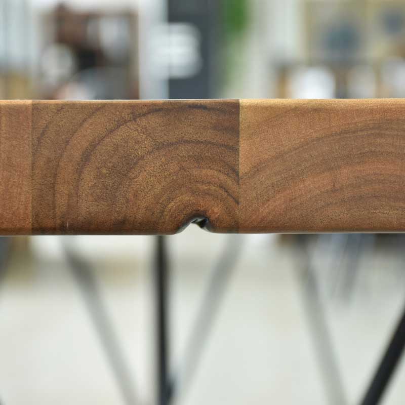 ウォールナット無垢×スチール脚のインダストリアルダイニングテーブル｜幾何学デザインが映える上質な空間へ｜幅160cm