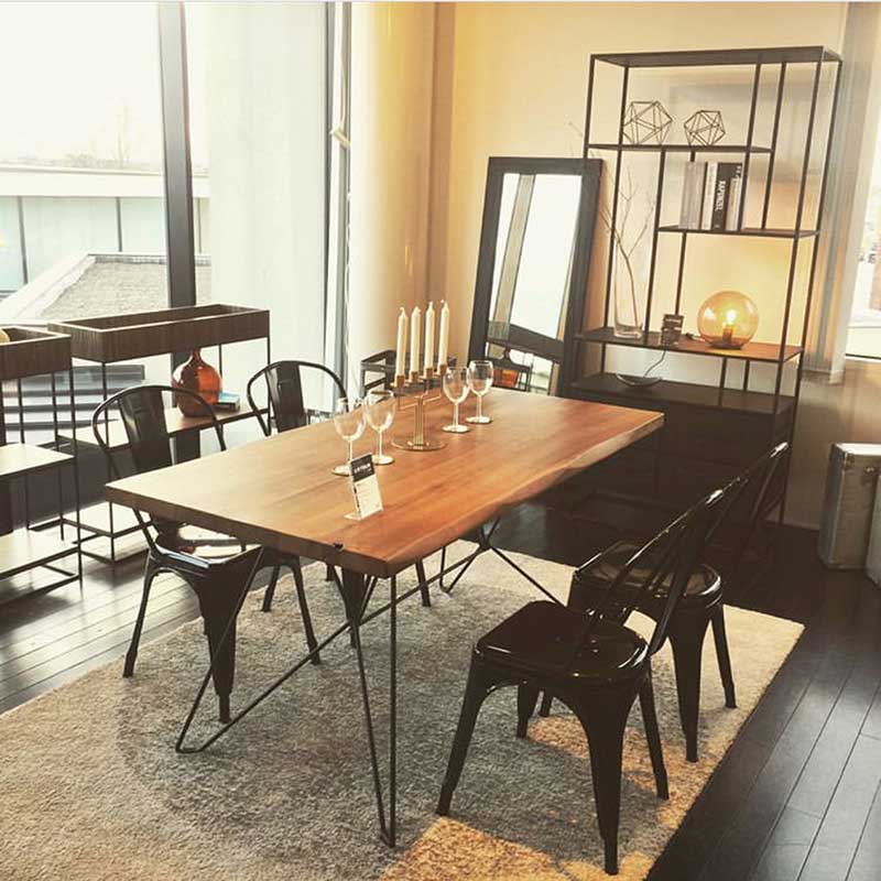 ウォールナット無垢×スチール脚のインダストリアルダイニングテーブル｜幾何学デザインが映える上質な空間へ｜幅160cm