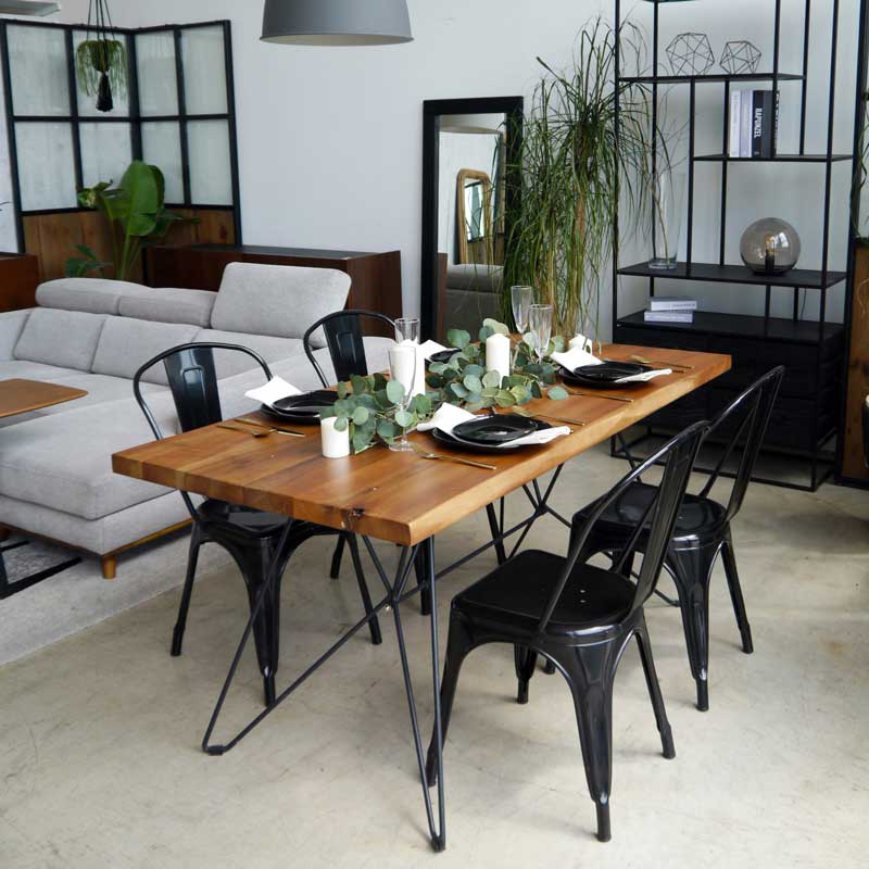 ウォールナット無垢×スチール脚のインダストリアルダイニングテーブル｜幾何学デザインが映える上質な空間へ｜幅160cm