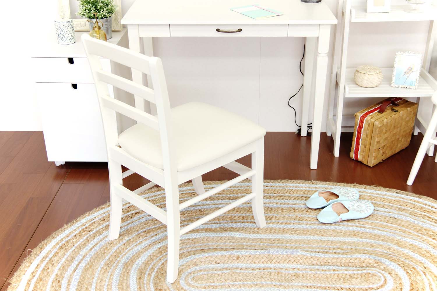 ホワイト ダイニングチェア ir【座面までの高さ46cm】フレンチ